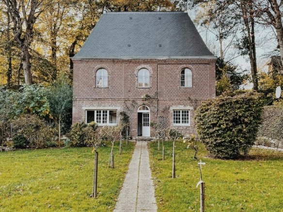 buy house Hesperange